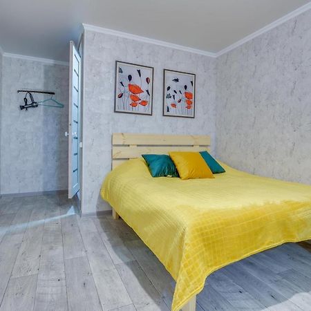 Yourhouse На Розыбакиева Утепова Недалеко От Меги อัลมาตี ภายนอก รูปภาพ