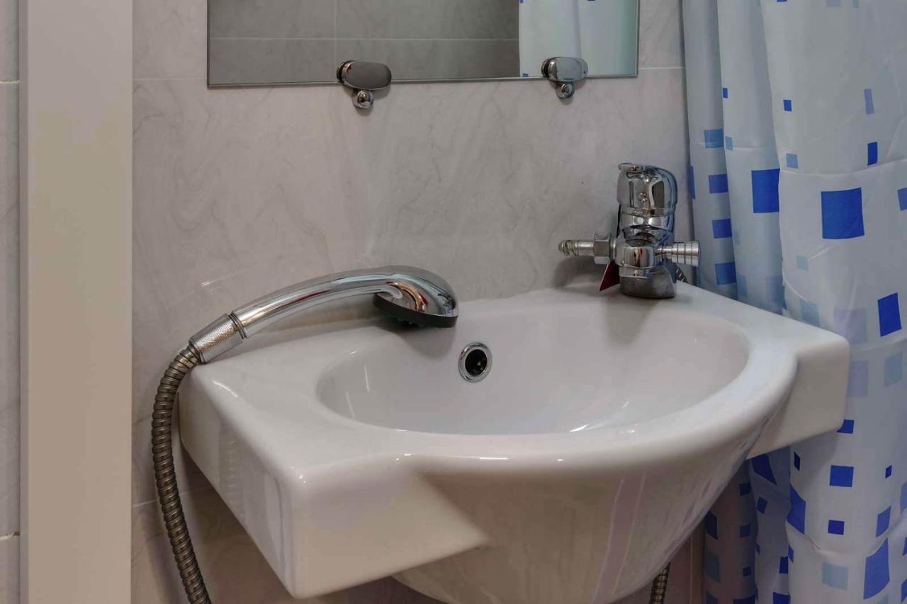 Yourhouse На Розыбакиева Утепова Недалеко От Меги อัลมาตี ภายนอก รูปภาพ