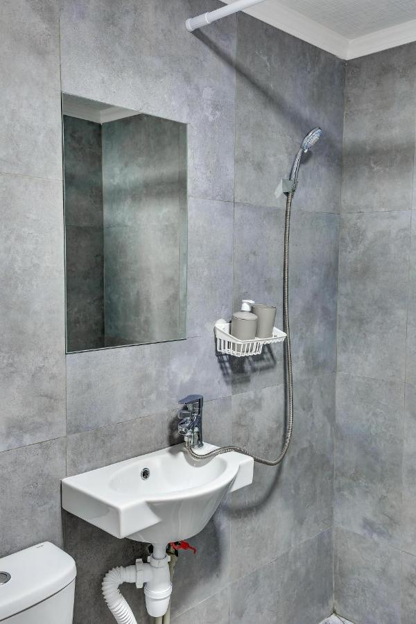 Yourhouse На Розыбакиева Утепова Недалеко От Меги อัลมาตี ภายนอก รูปภาพ